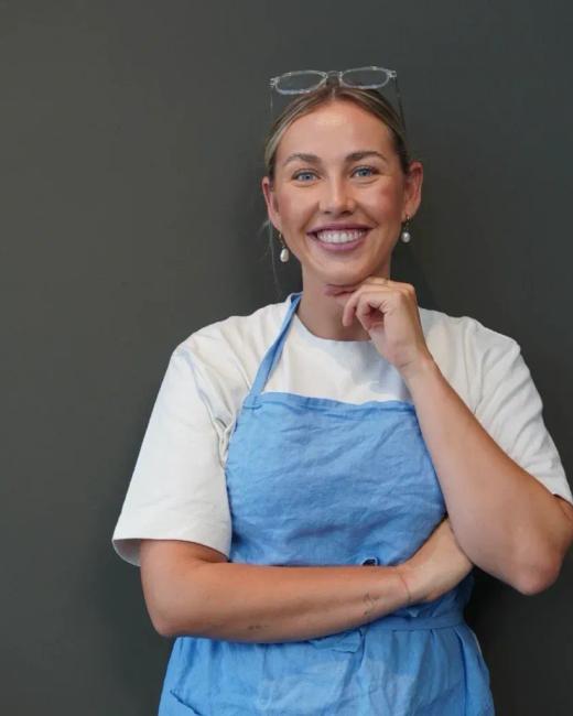 Mona H