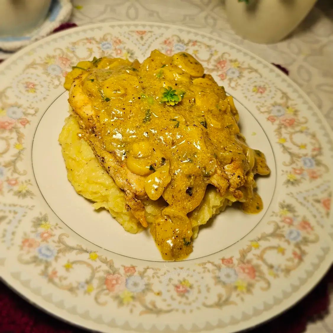 CHICKEN STEAK WITH MUSHROOM SAUCE