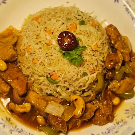 Garlic Rice with cashew nut chicken