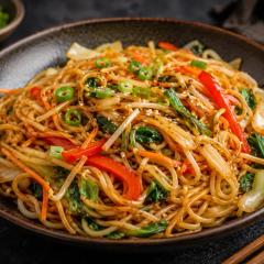 Gebratene Wok-Nudeln