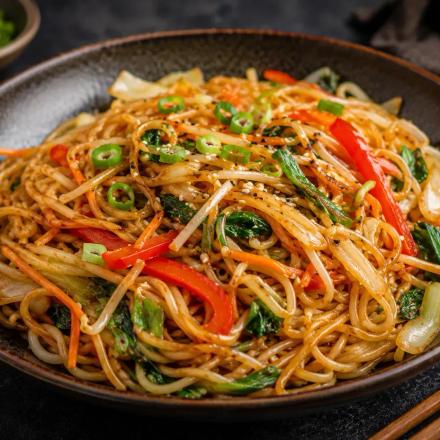 Gebratene Wok-Nudeln