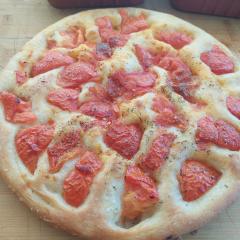 Focaccia con il pomodoro