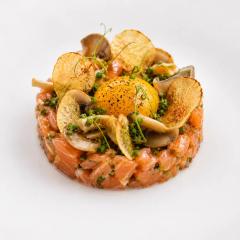 Salmon tartare