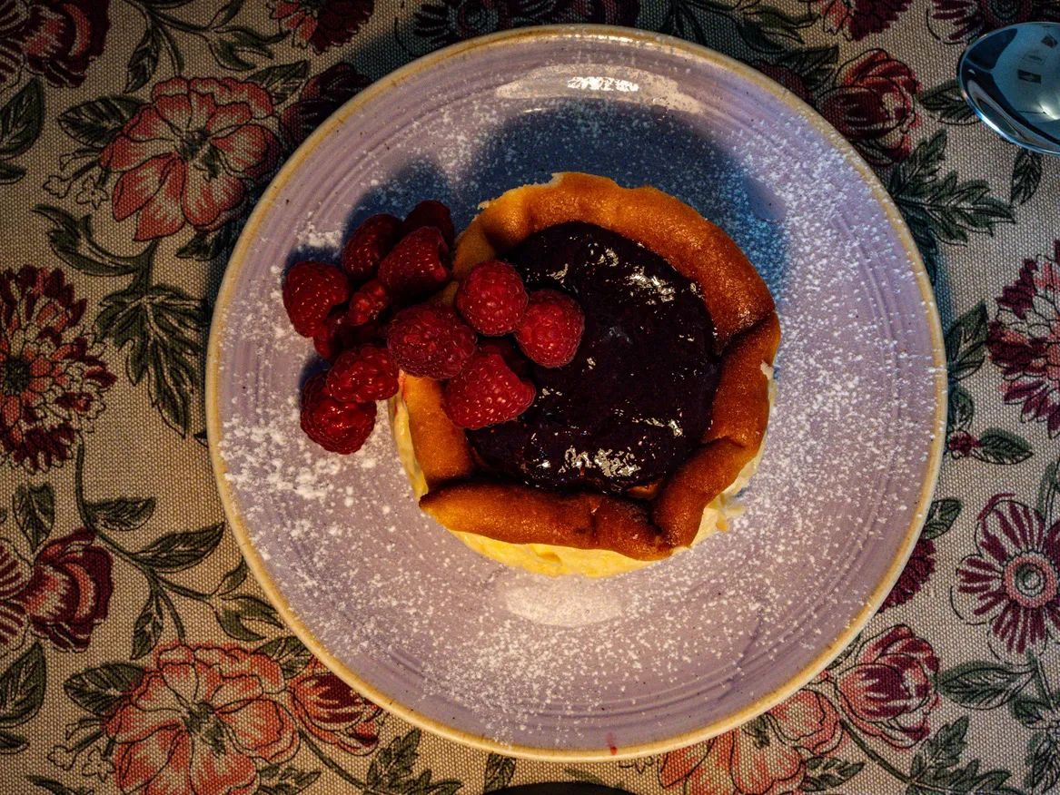 Tarta cremosa de quesos