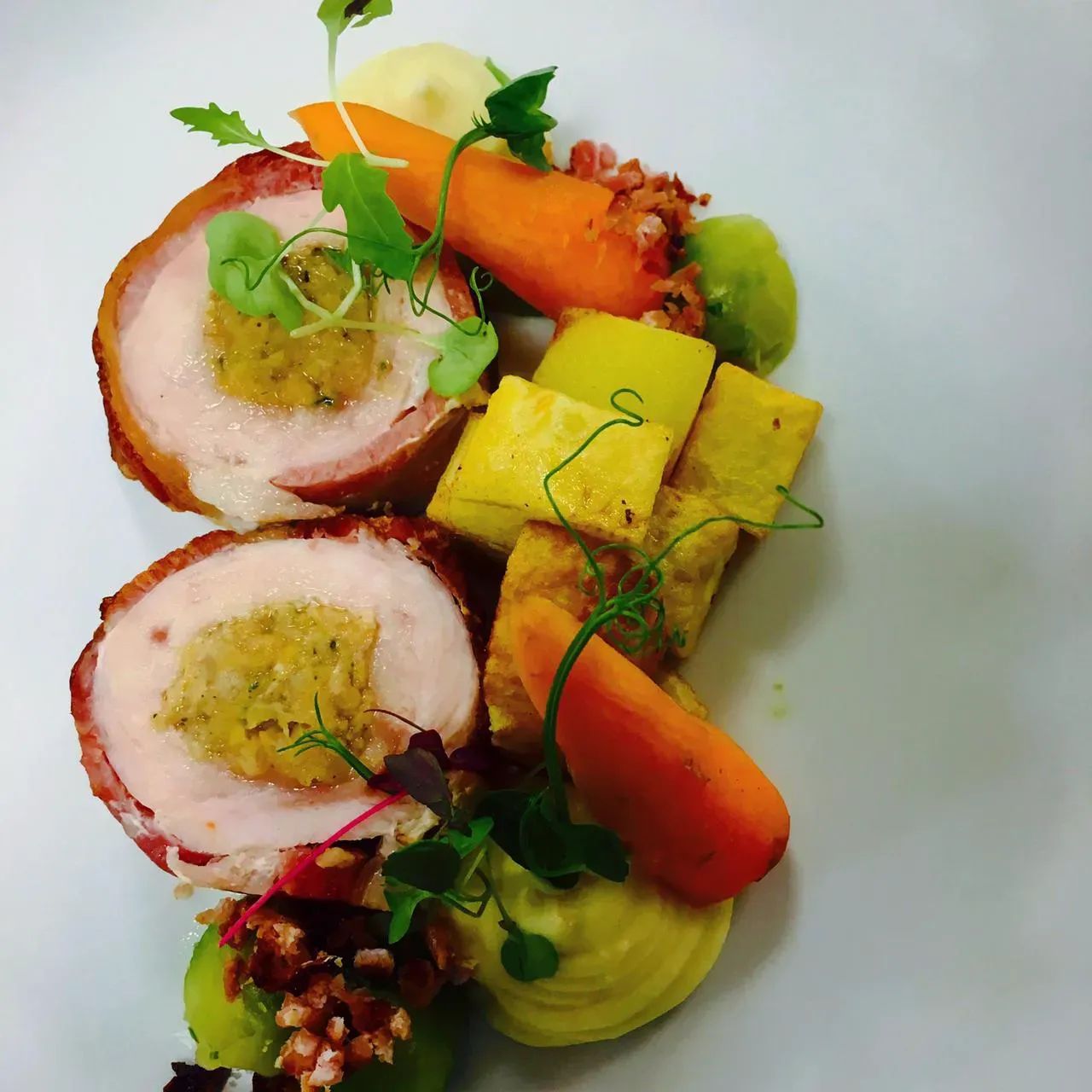 roasted turkey wrapped in bacon