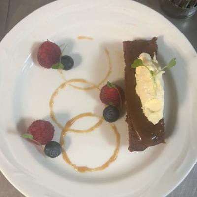 sticky toffee pudding