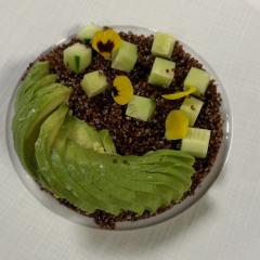 Tartare de Quinoa Rouge & Avocat
