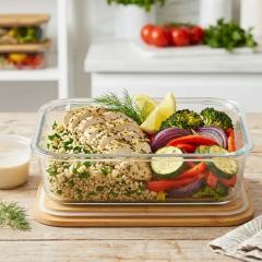 Bowl de Pollo Marinado al Limón y Hierbas con Quinoa y Vegetales Asados