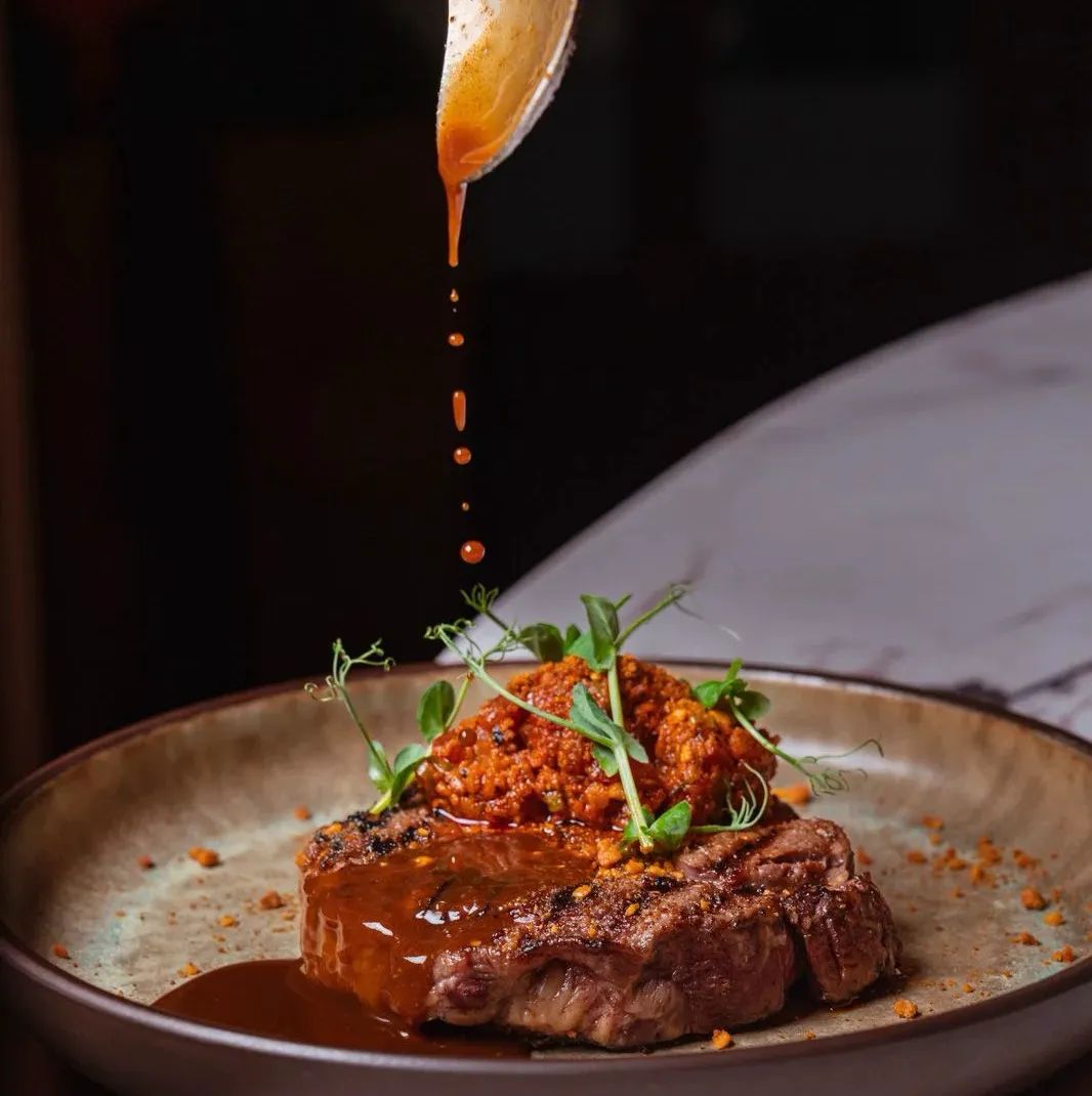Special dinner & enticing cuisines 
