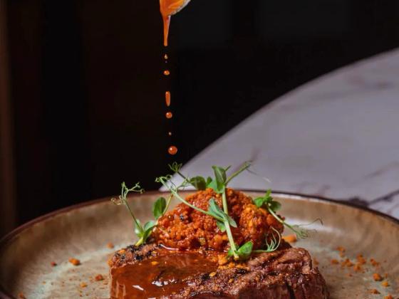 Special dinner & enticing cuisines