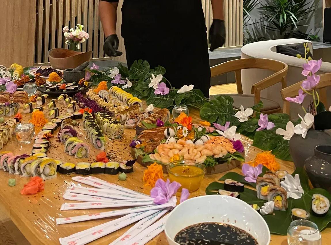 mesa de sushi artistica