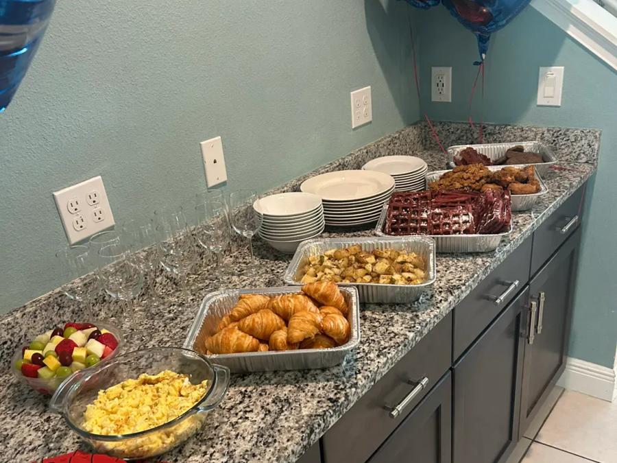Deluxe breakfast